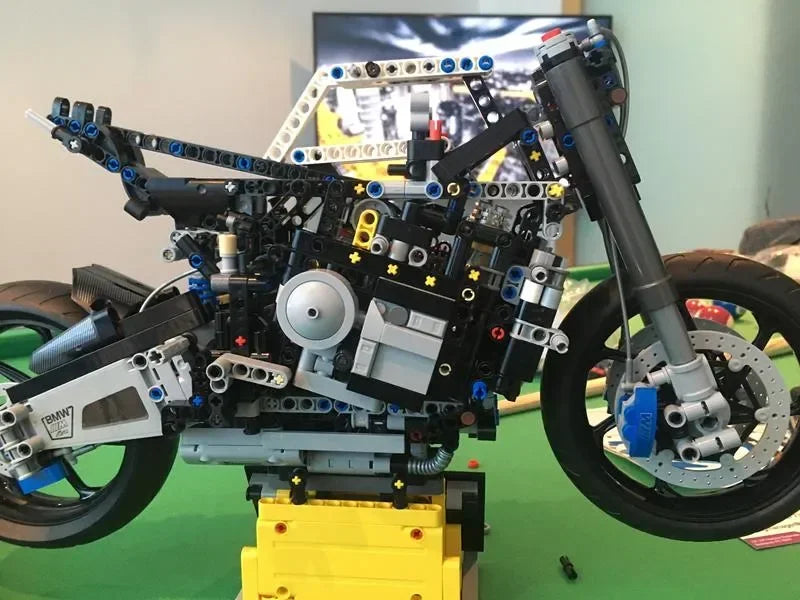 BMW M 1000 RR (1920 piezas) - Kit de Bloques de Construcción