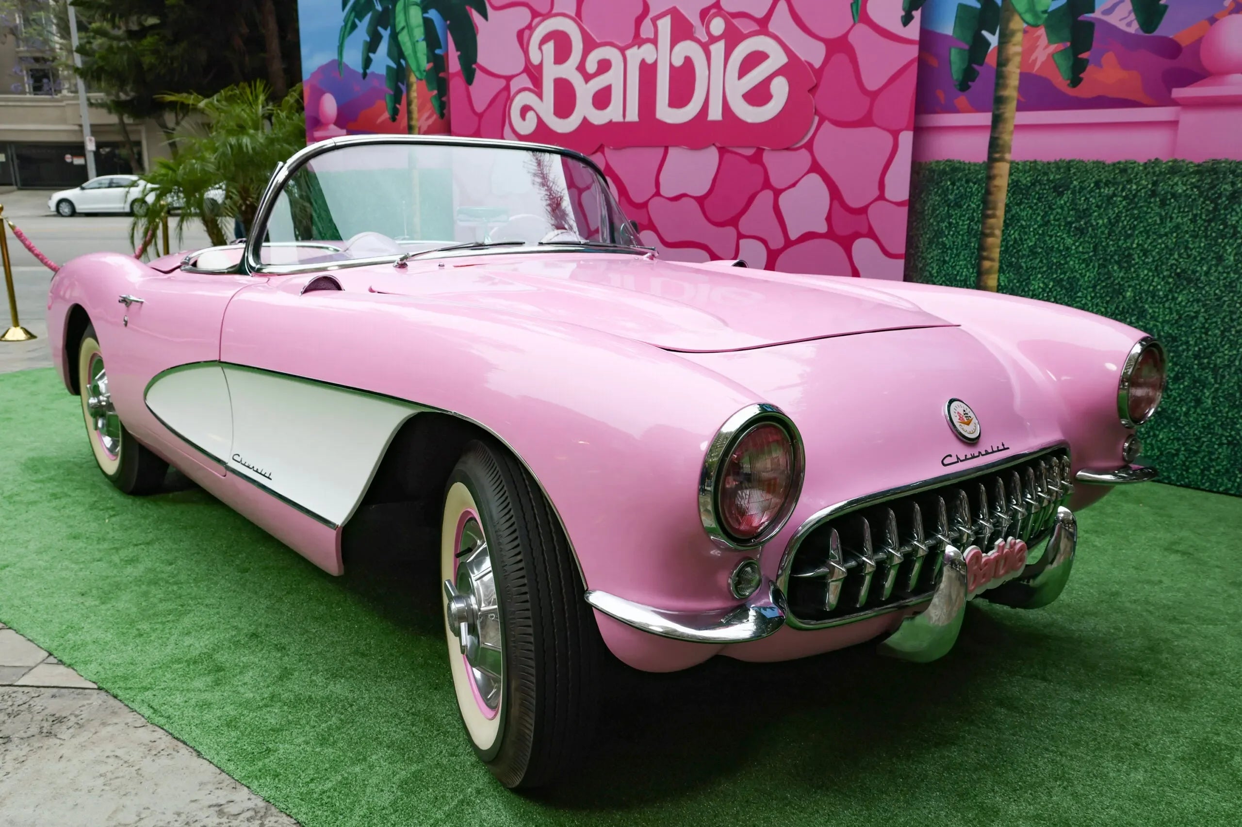 Barbie Corvette Rosa (560 micropiezas)
