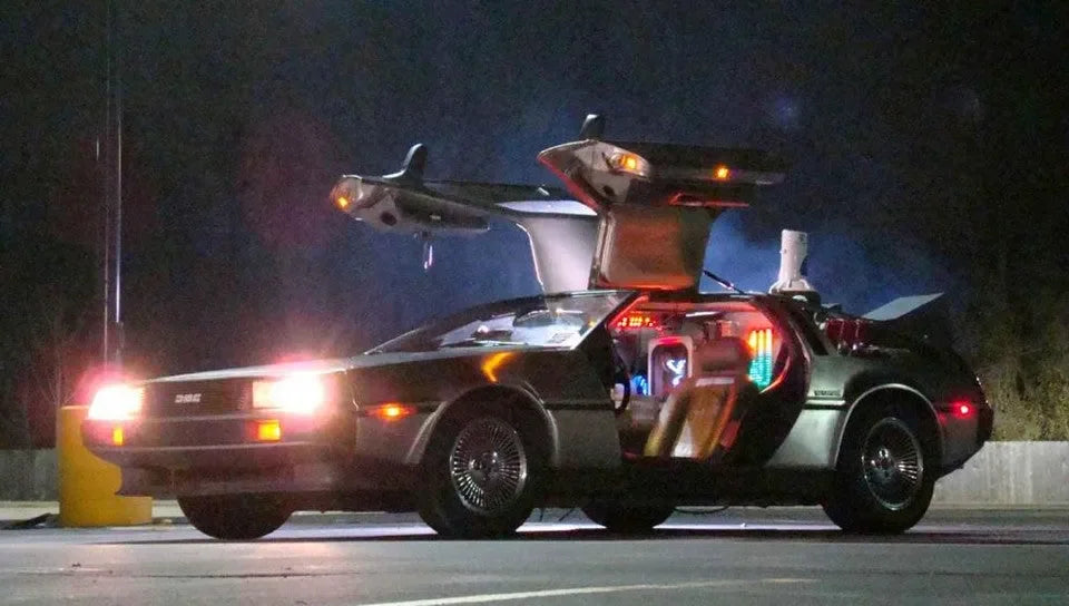 DMC DeLorean "Regreso al futuro" (1872 Piezas de Bloques) - Set de Construcción