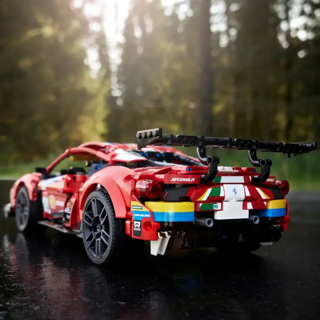 ¡Compren juntos! Los tres autos de carreras más vendidos (Ferrari 488 GTE, Porsche 911 RSR, Ford GT)