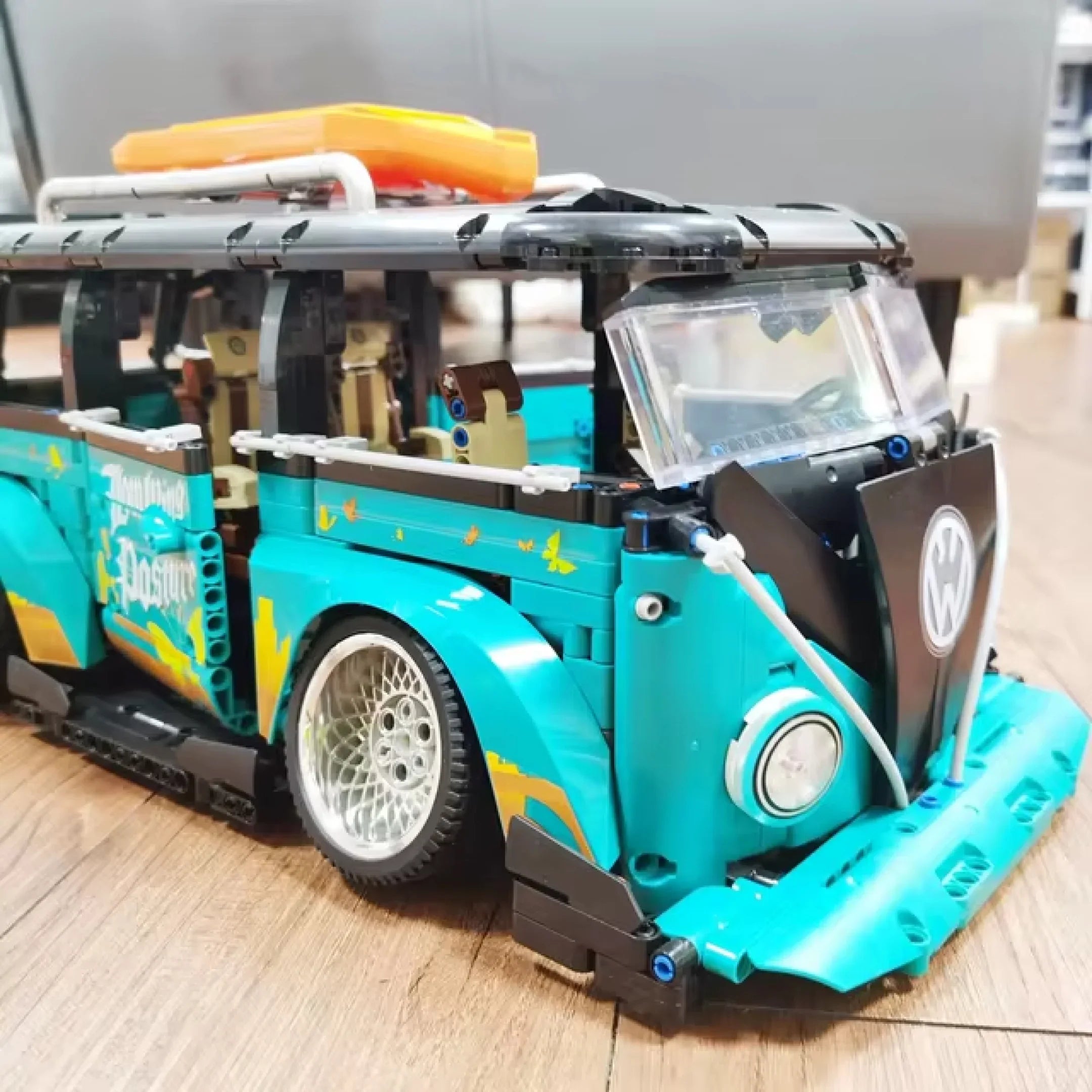 Volkswagen T1 Combi (2550 piezas)