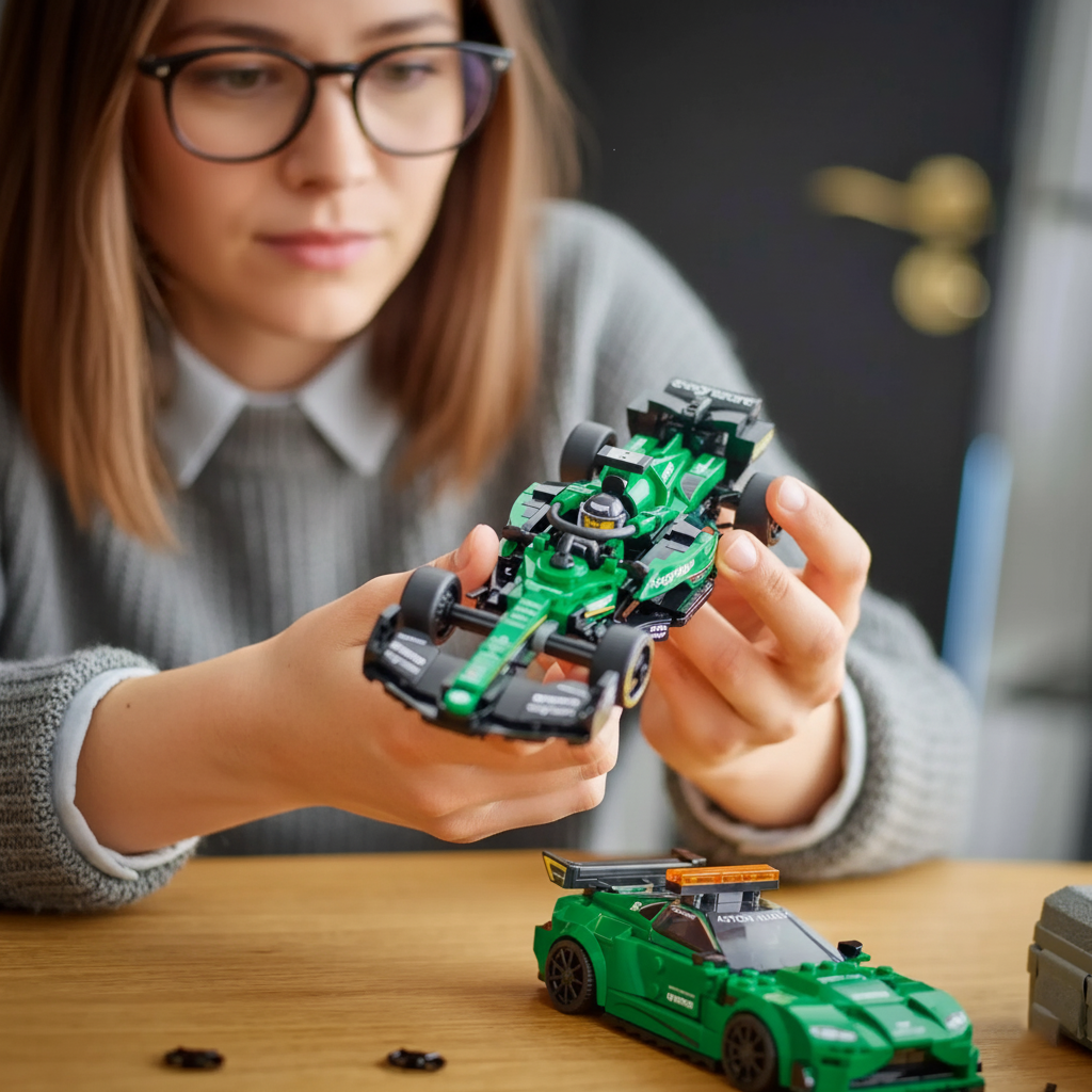 Aston Martin + AMR23 (564 piezas)