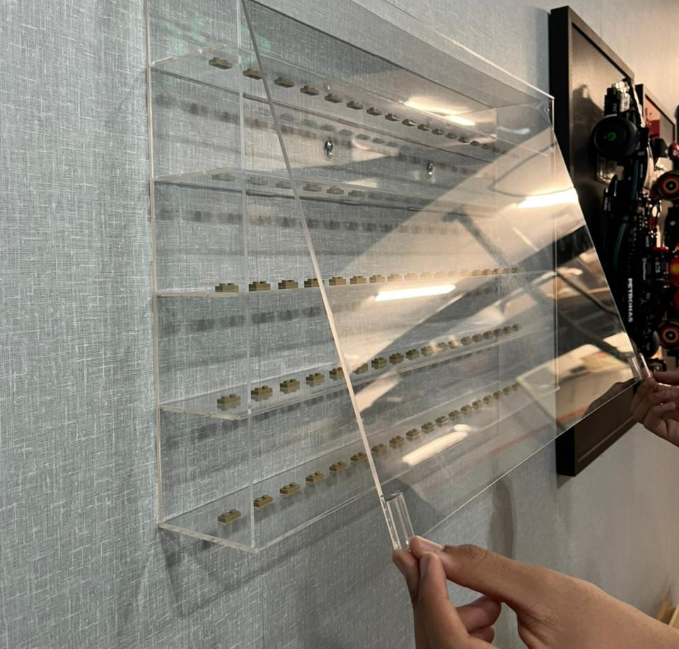 Expositor acrílico para 90 minifiguras