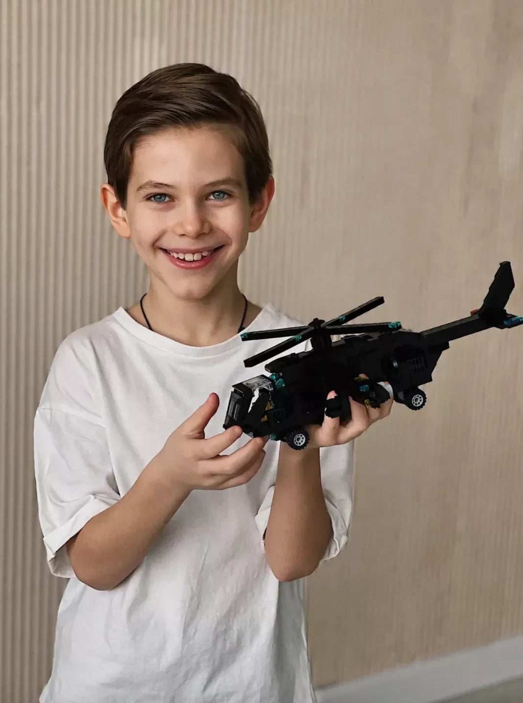 Kit SWAT Completo 3 en 1 – Camión, Helicóptero y Robot Transformable (51 Juguetes)