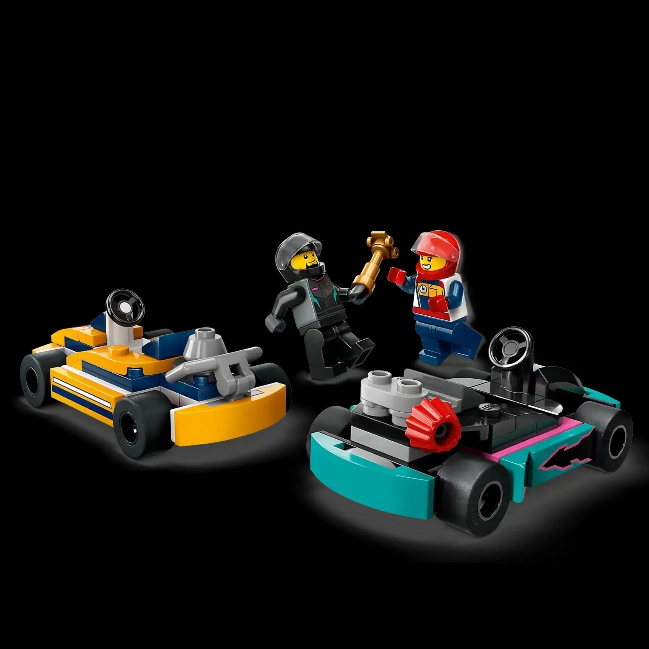 Karts + Pilotos de carreras (99 piezas)