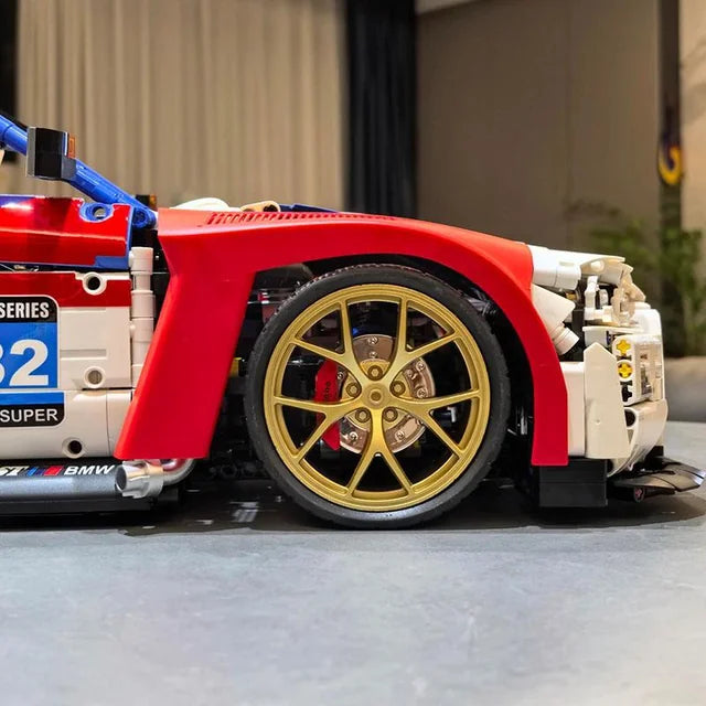 BMW M4 GT4 (4556 piezas)