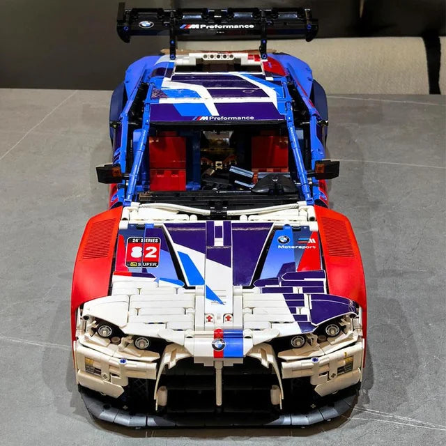 BMW M4 GT4 (4556 piezas)